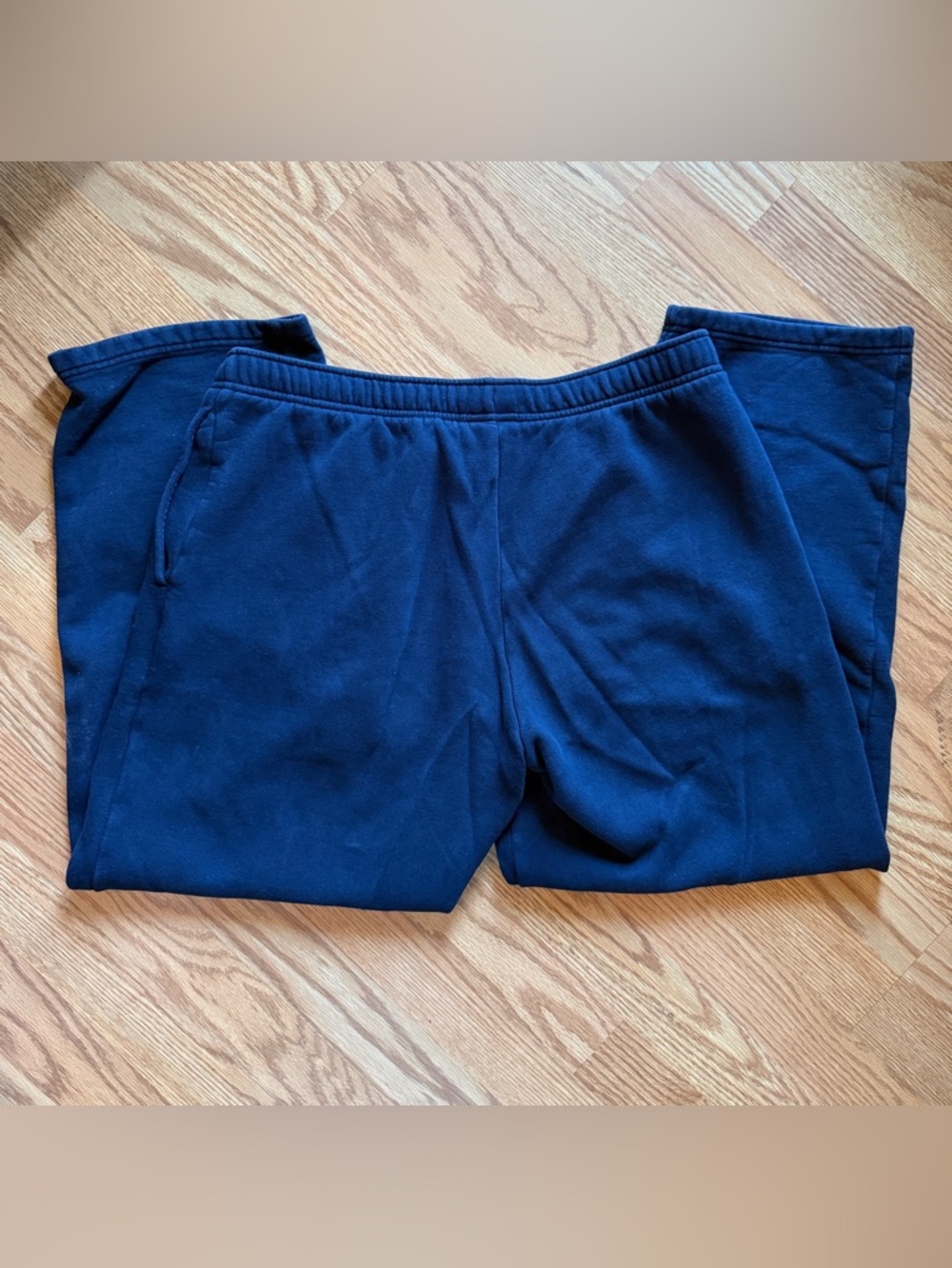 Aritzia Navy Sweatfleece Sweatpants - Picture 4 of 5